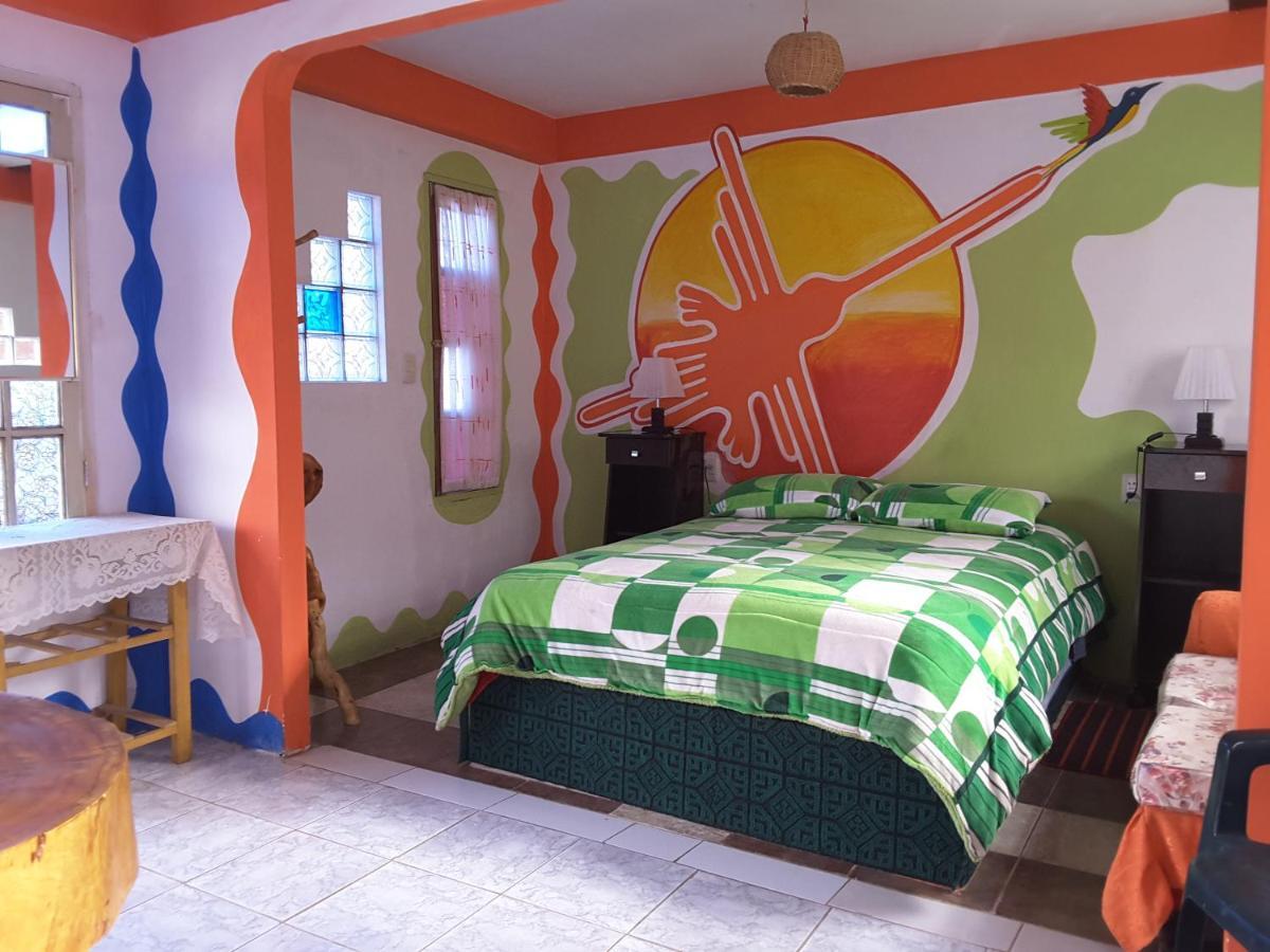 Hostal La Casa Del Sol Копакабана Екстер'єр фото
